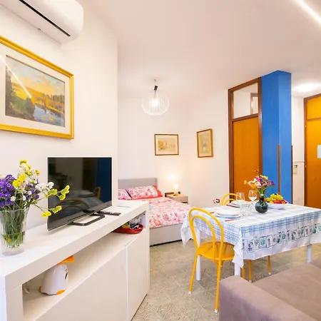 With Pool And Access Appartamento