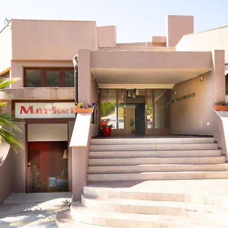 With Pool And Access