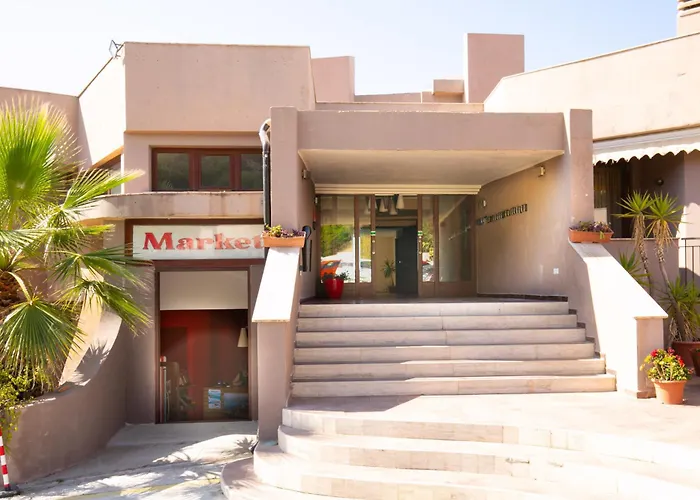 With Pool And Access