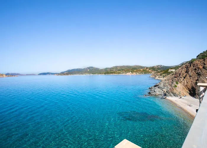 With Pool And Access Apartman *