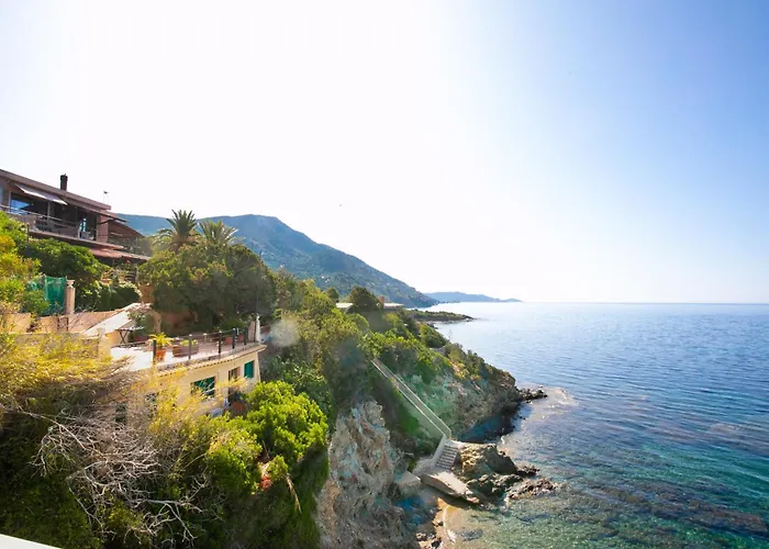 Apartman With Pool And Access *