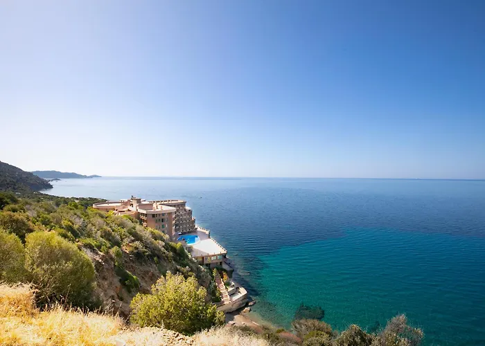 With Pool And Access * Teulada