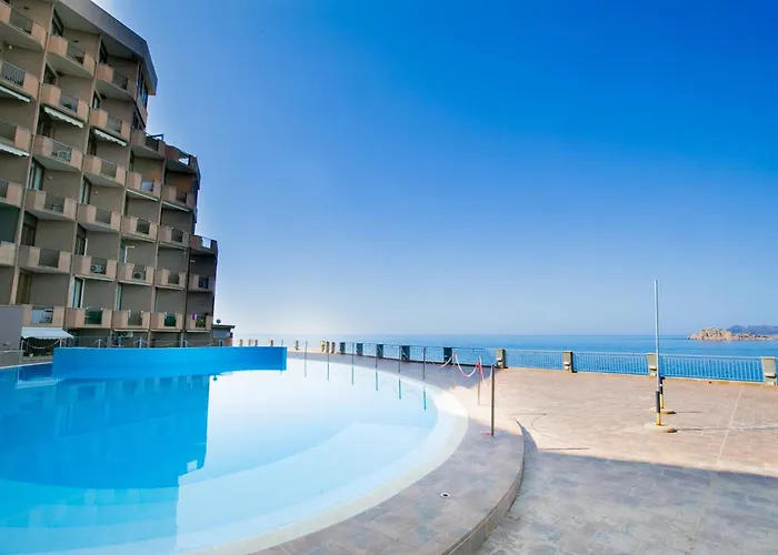 With Pool And Access Apartman